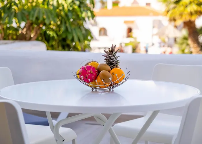 Amarilla Golf Apartment